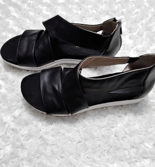 Adrienne Vittadini Sandal/Sports/Shoe  Size 6M - Picture 2 of 5